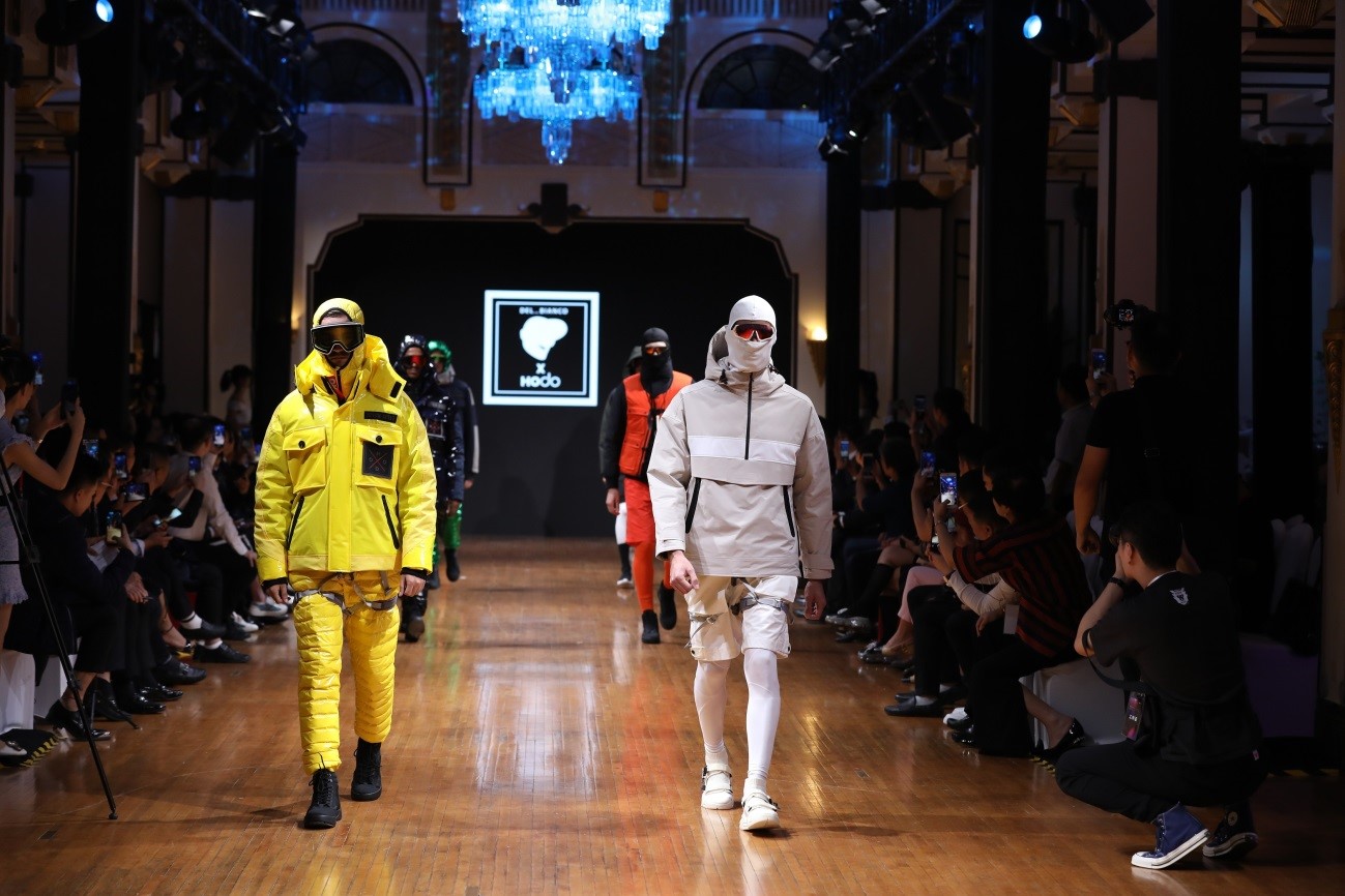 云顶集团3118男装走秀